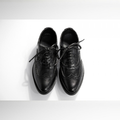 1/3 74 Men’s brogue lace up shoe